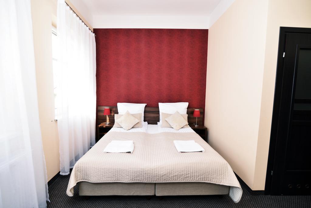 Hotel Pod Jeleniem Sobotka  Room photo